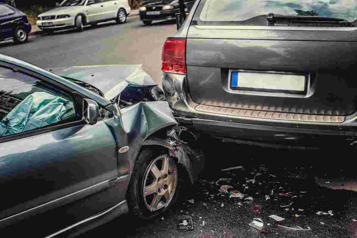 incidenti stradali risolti con l'intelligenza artificiale